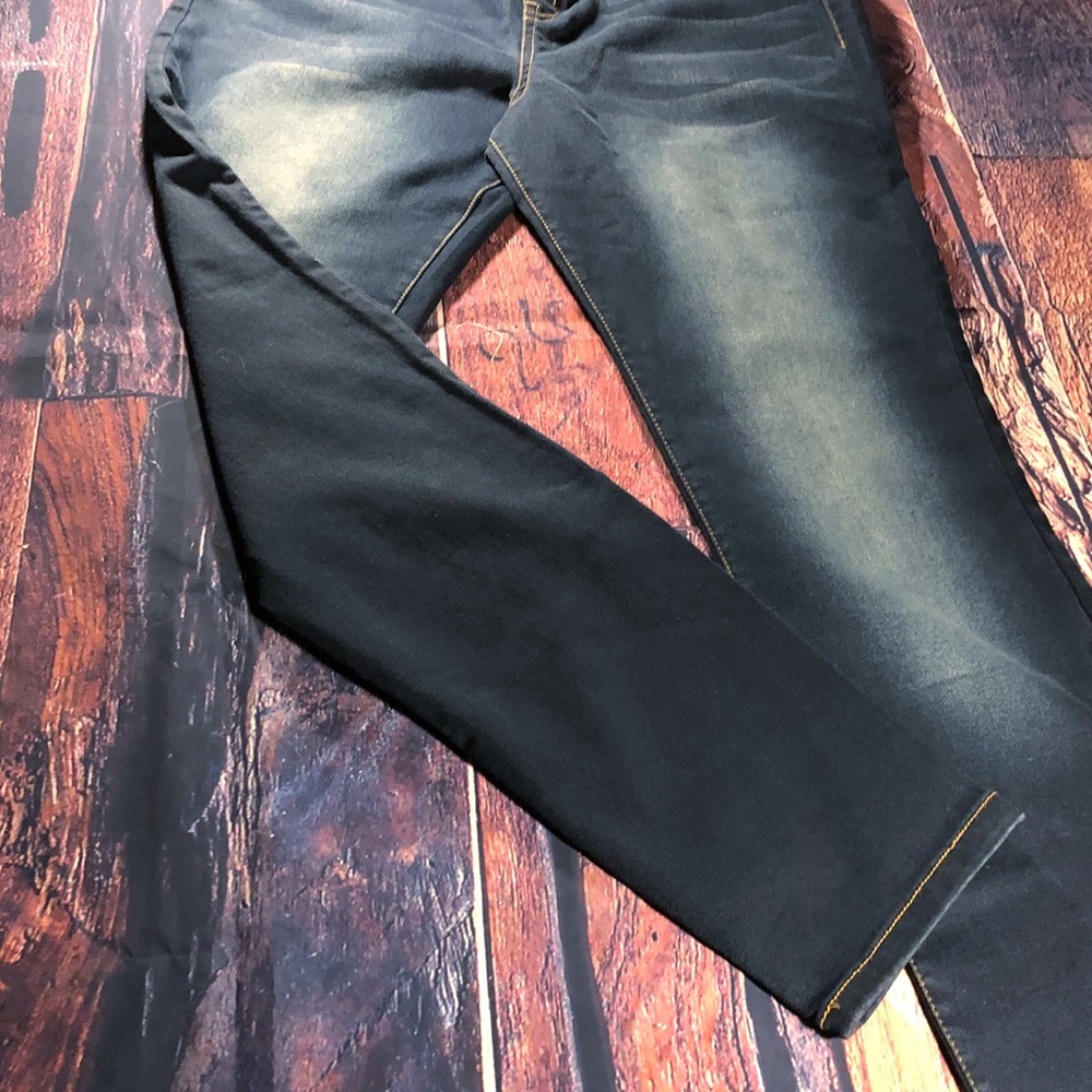 l.e.i Cute Stretch Jeans Size XL